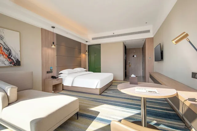 Standard, Double Bed, Holiday Inn Nantong Oasis International 9/10