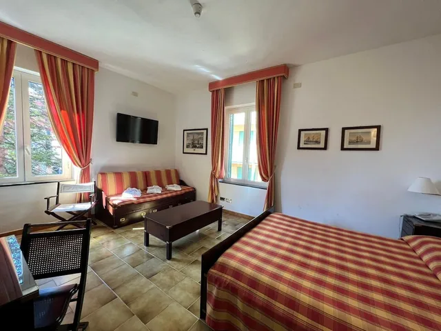 غرفة قياسية بسرير كوين بشرفة، HOTEL CLELIA 4/4