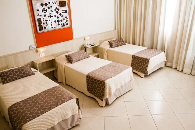 غرفة قياسية ثلاثية بثلاثة أسرّة، Binder Hotel Quality Inn 9/10