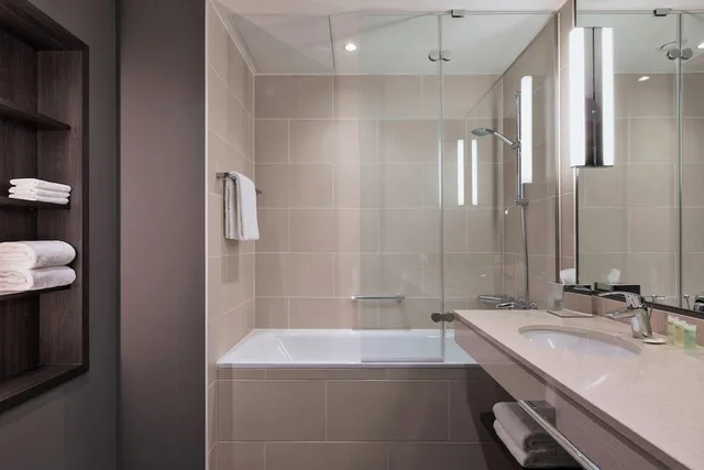 استوديو سوبيريور بسرير كينج بإطلالة على المدينة مع أريكة، Residence Inn Frankfurt City Center 6/8