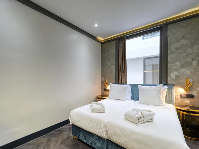 غرفة قياسية بسرير كينج، G Hotel 2/2