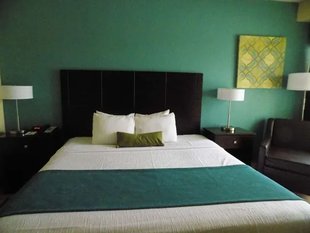 جناح بسرير كينج لذوي الإعاقة، Best Western Plus Deerfield Beach Hotel & Suites 1/2