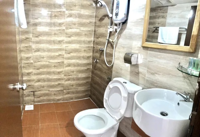 غرفة قياسية بسرير كوين، Am Transit Inn 5/5