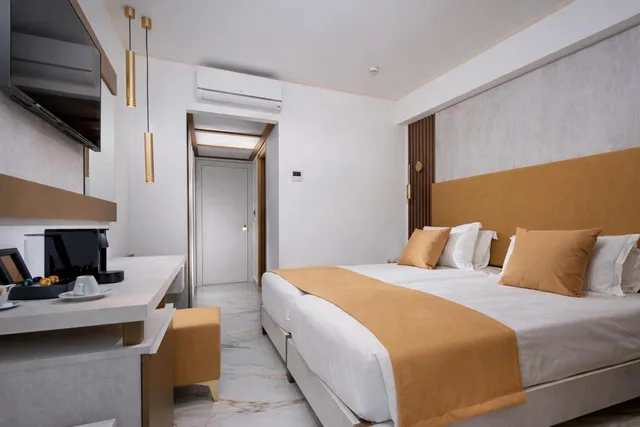 غرفة بسرير مزدوج أو سريرين منفصلين بإطلالة على المدينة، Rhodos Horizon Boutique - Adults Only 7/10