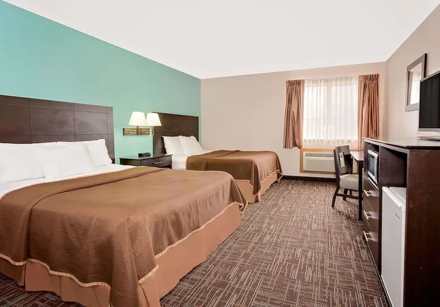 غرفة قياسية بسريرين كوين للمدخنين، Howard Johnson By Wyndham Gothenburg 2/4