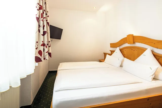 غرفة قياسية رباعية، Hotel Grunberger 2/3
