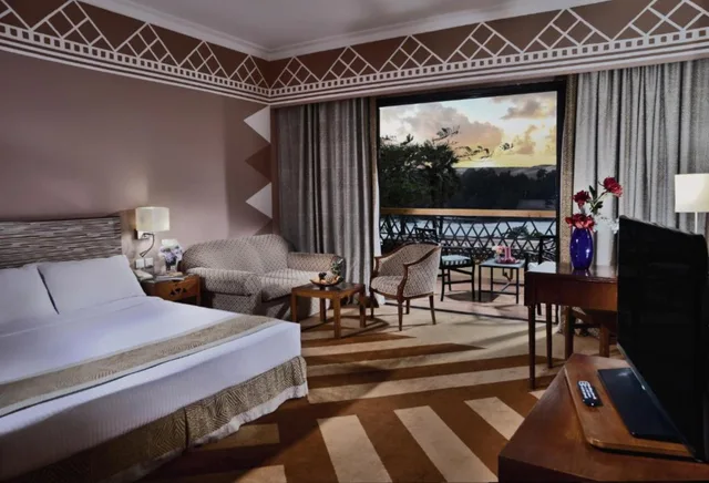 Superior, Double Bed, with View, Movenpick Aswan 2/8