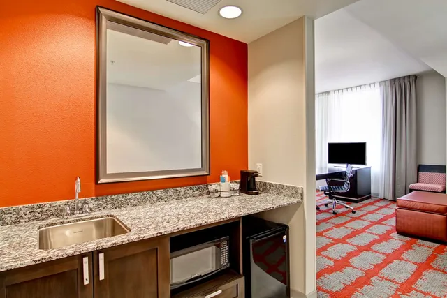جناح استوديو بسريرين كوين، Hampton Inn Suites Cincinnati Downtown 4/4