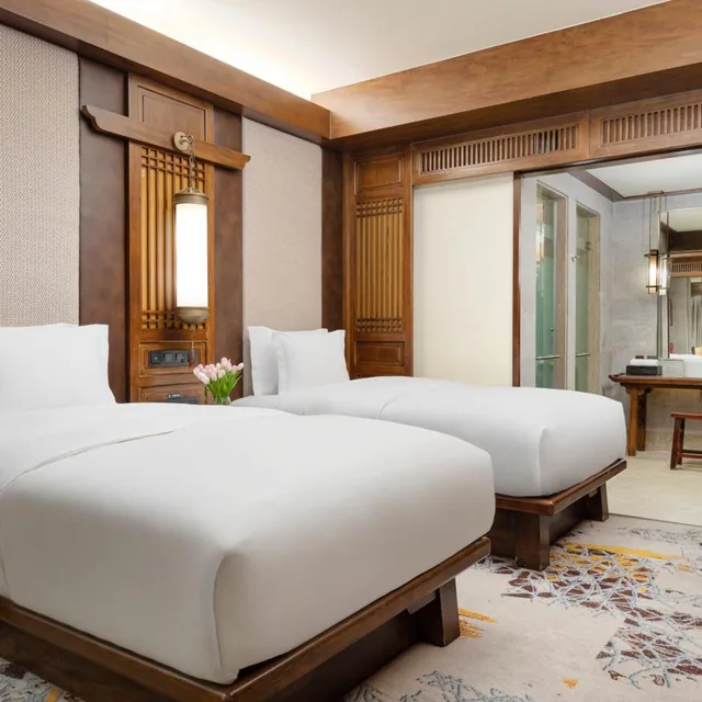 Junior Suite, Single Bed, Club Lounge Access, INTERCONTINENTAL LIJIANG ANCIENT TOWN RESORT 4/8