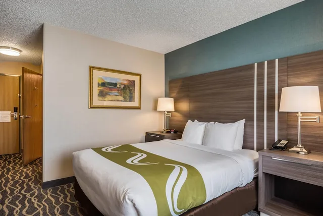 غرفة بسرير كوين لذوي الإعاقة، Quality Inn & Suites Missoula Westside 1/5