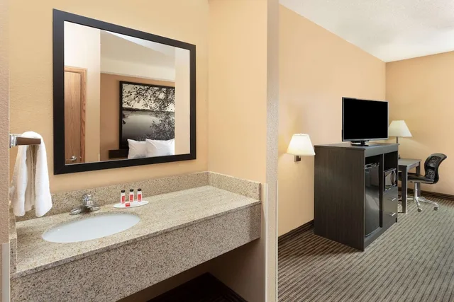 غرفة بسريرين مزدوجين، Super 8 By Wyndham Fort Dodge Ia 4/5