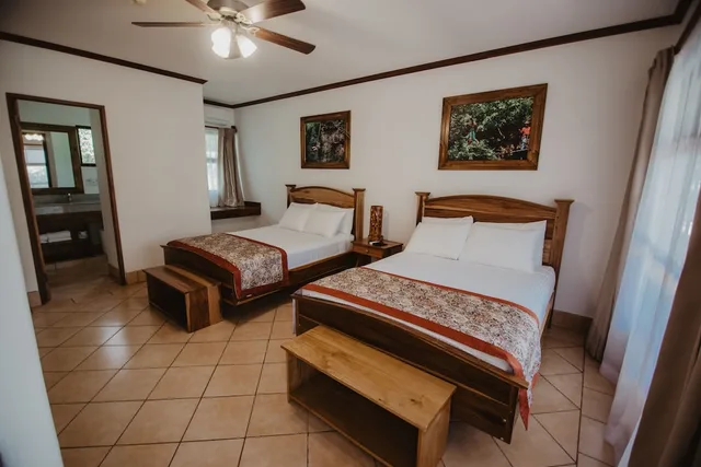 غرفة سوبيريور بسريرين مزدوجين، Hacienda Guachipelin Hotel 1/9