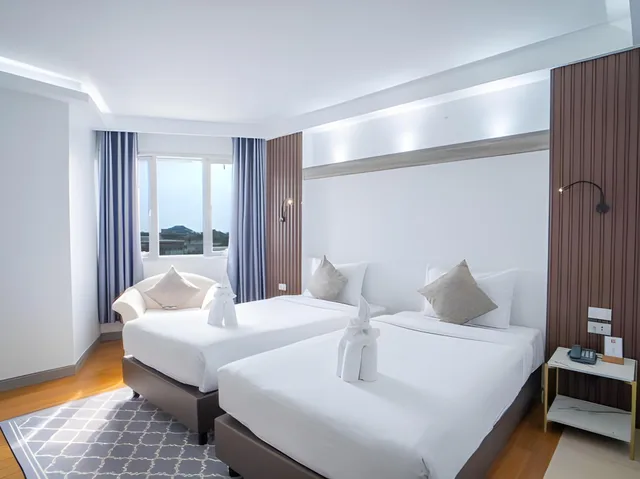غرفة بريميير ديلوكس بسريرين منفصلين، Thong Tarin Hotel 1/2