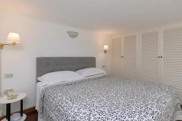 جناح جونيور بسرير كوين، Hotel Nazionale Portofino 1/3