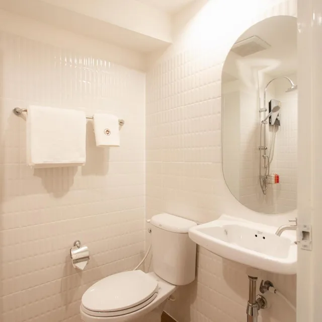 Superior, Twin Beds, Private Bathroom, Hotel PAPA Bangkok Siriraj 8/10