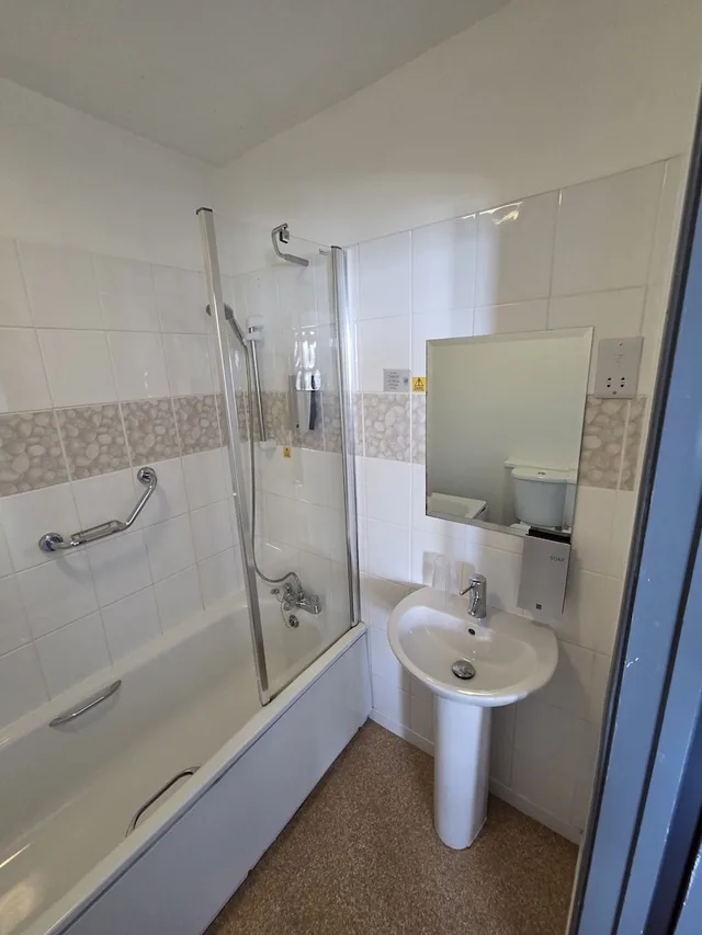 Suite, Triple, 1 Queen and 1 Single Bed, Beresford Hotel 4/4