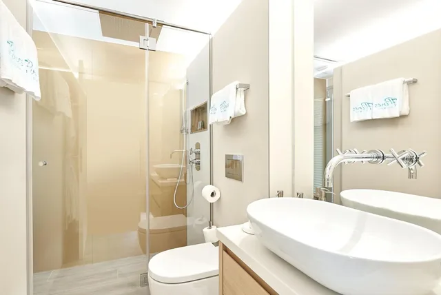 2 Bedrooms, Garden Pool, Suite, King Bed، 7Pines Resort Ibiza 2/2