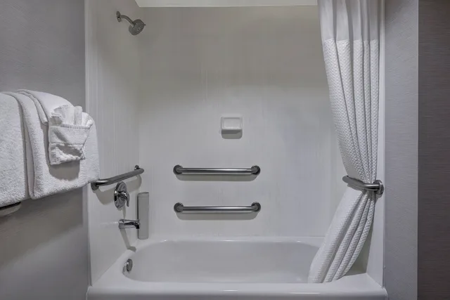 غرفة بسريرين كوين مع أريكة، Courtyard By Marriott Portland Southeast Clackamas 4/4
