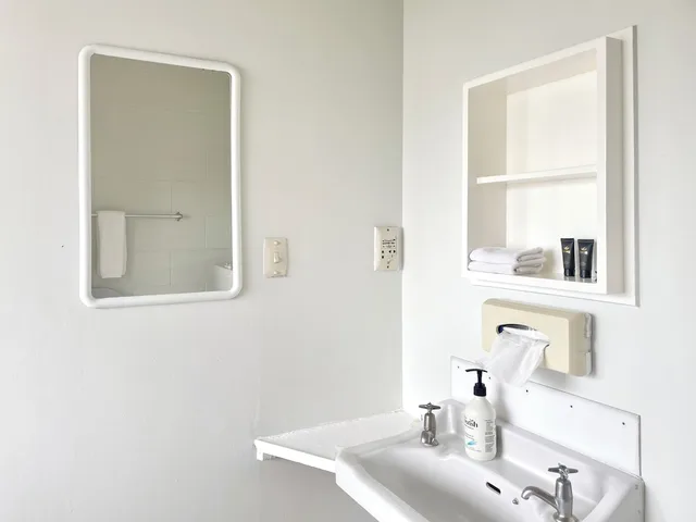 جناح جونيور بسرير كوين وسريرين فرديين بمطبخ، Mt Eden Motel 7/8