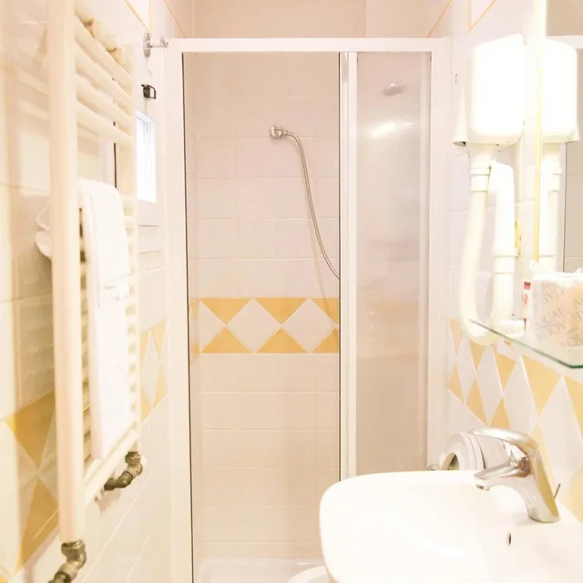 غرفة مفردة، Hotel Trastevere 2/3