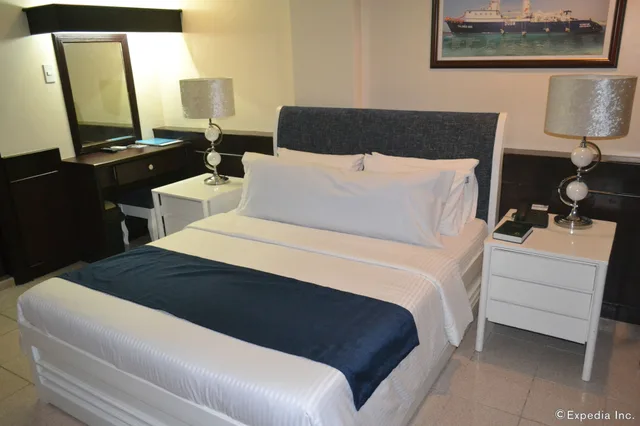 Commodore, Suite, Queen Bed، Anchor Hotel 2/2