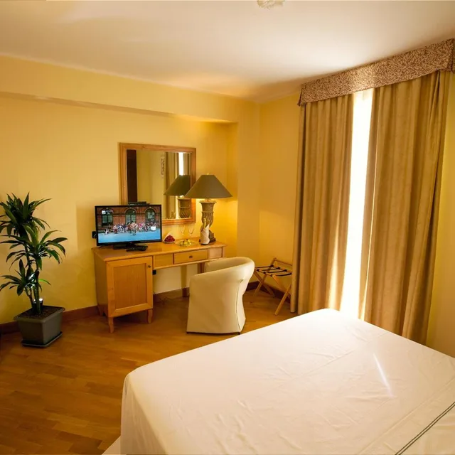 غرفة بسرير مزدوج أو سريرين منفصلين، Uliveto Principessa Park Hotel 4/4