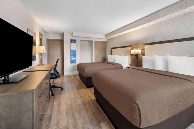 غرفة قياسية بسريرين كوين يُسمح فيها بالحيوانات الأليفة، Best Western Halton Hills 1/4