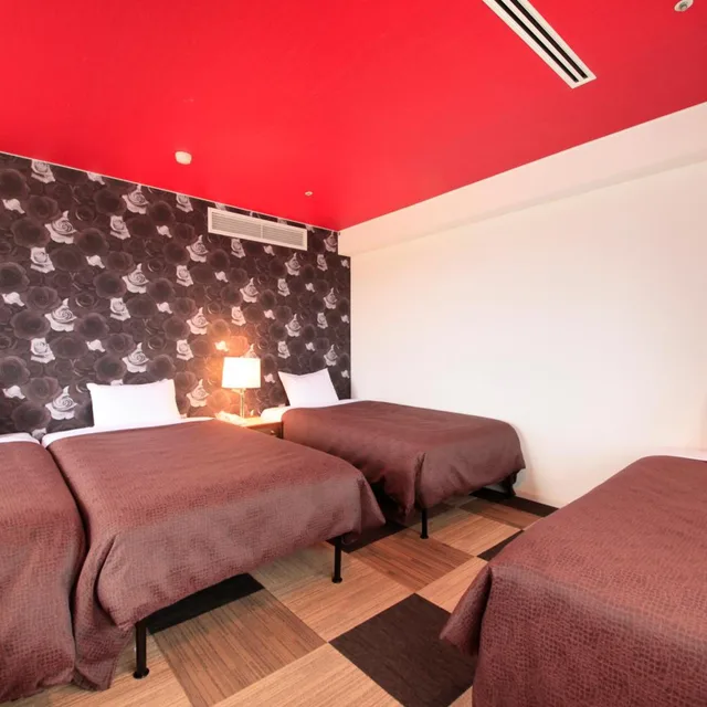 Room, Twin Beds, Two Extra Beds، Quintessa Hotel Iseshima 2/4