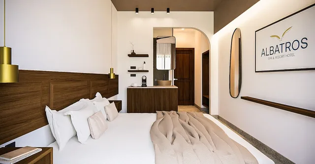 غرفة مريحة فاخرة بسرير مزدوج، Albatros Spa and Resort Hotel 5/9
