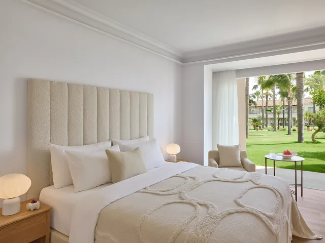 غرفة سوبيريور بسرير مزدوج بإطلالة على الحديقة، Grecotel Filoxenia Kalamata 1/5
