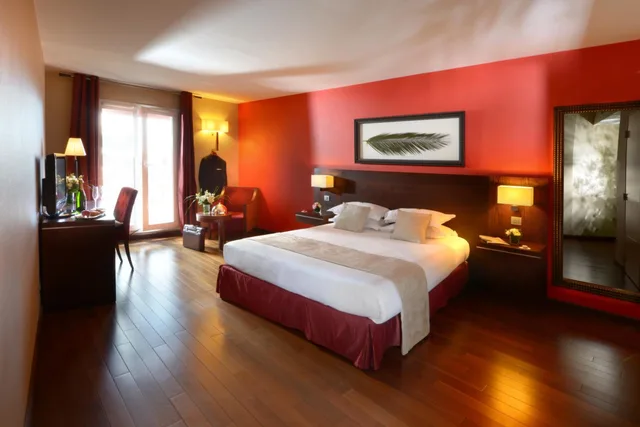 Superior, Queen Bed, Hotel de Berny 1/1