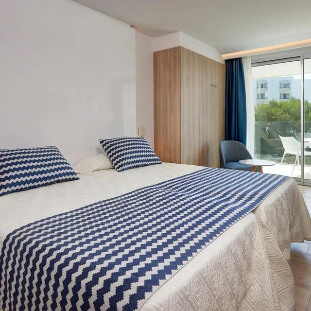 Room, Double Bed, Pool or Sea View، Hipotels Bahia Cala Millor - Adults Only 2/6