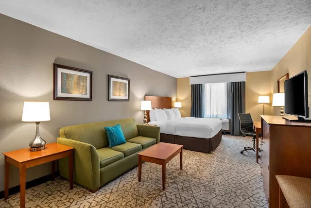 غرفة قياسية بسرير كينج، Quality Inn Kilmarnock VA 4/5