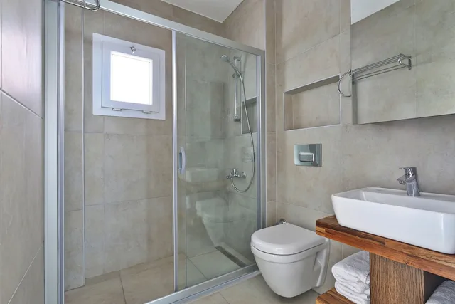 شقة سكنية ديلوكس بسرير كوين وسريرين منفصلين بغرفتي نوم بمطبخ، Lavinya Otel 5/5
