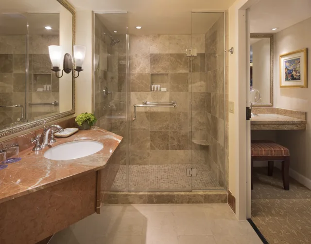 Room, 2 Queen Beds, Inland View، Monterey Plaza Hotel & Spa 5/6