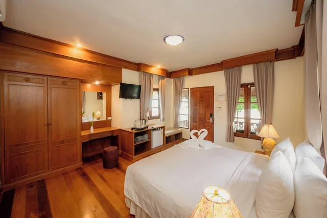 Superior, Cottage, King Bed, Pool or Sea Side, LONG BAY RESORT 1/5