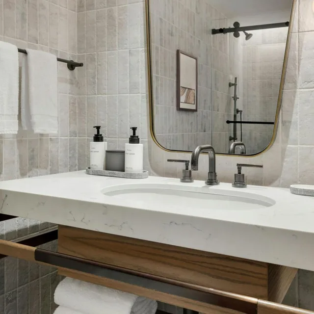 غرفة قياسية بسرير كينج، The Limited Hotel Charleston 9/10