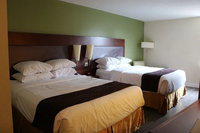 جناح استوديو بسريرين مزدوجين، Days Inn Suites By Wyndham Rocky Mount Golden East 2/4