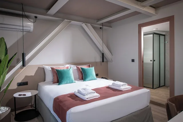 Junior Suite, Deluxe, Sea View, Infinity City Boutique Hotel 3/9