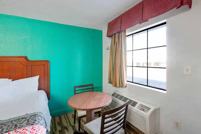 Room, 2 Double Beds, Smoking, Hotel O Columbia Downtown near I-65 4/6