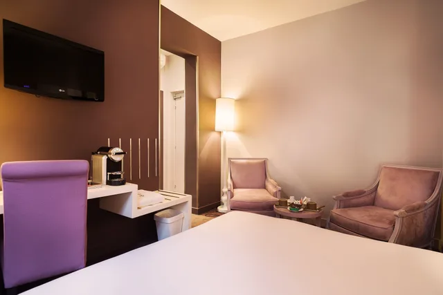 غرفة بريستيج بسرير كينج، Hotel Chambellan Morgane 2/4