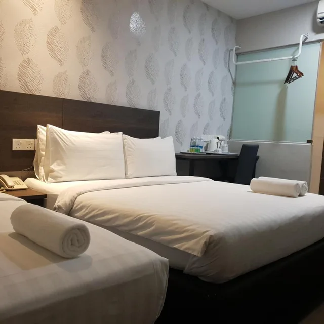 غرفة عائلية بسرير كوين وسرير فردي، Miico Hotel Mount Austin 8/10