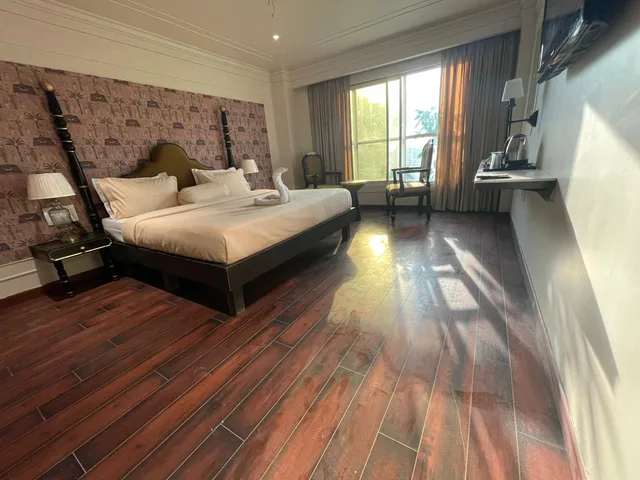 غرفة بريميوم بسرير كينج، The Saga hotel 2/2