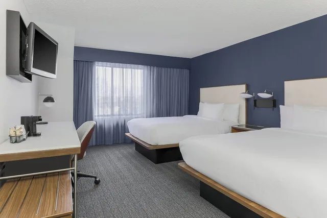 غرفة بسريرين كوين لذوي الإعاقة، Courtyard by Marriott Boulder Broomfield 1/3