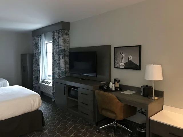 غرفة قياسية كبيرة بسريرين كوين مع أريكة لذوي الإعاقة، Best Western Plus Lawrenceburg 9/10