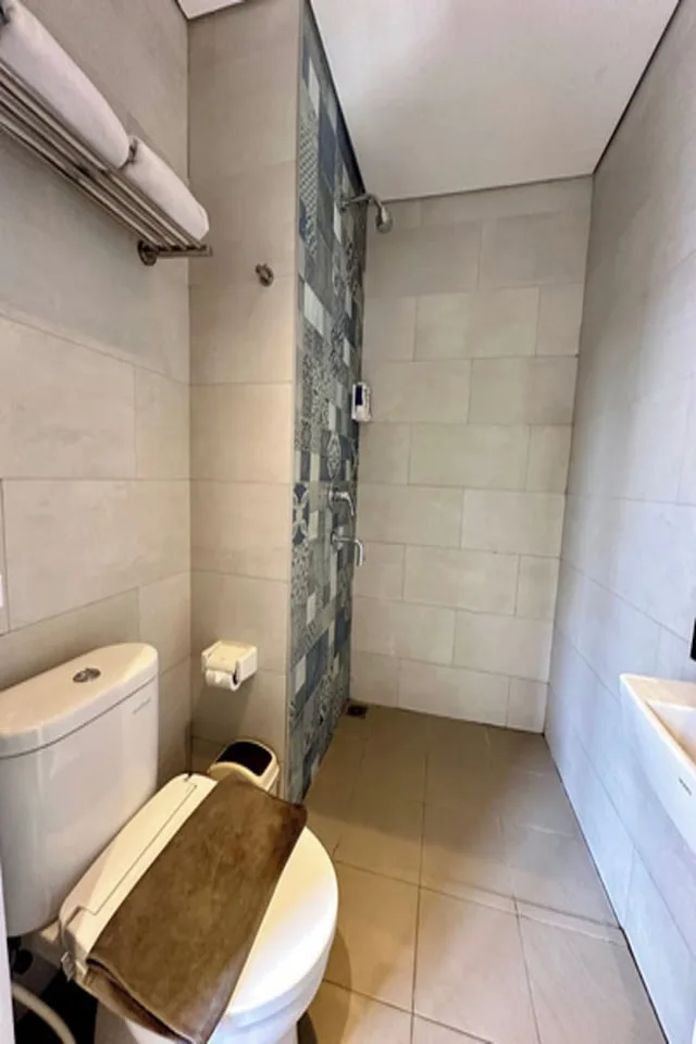 غرفة ديلوكس بسرير كينج، Hotel 88 Alun Alun 4/4