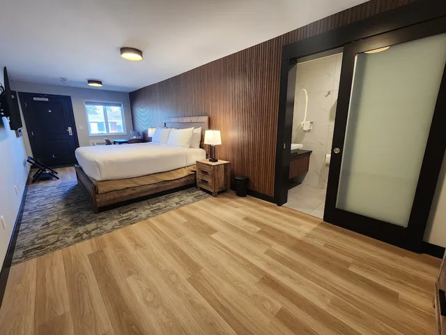 غرفة بريميوم بسرير كينج، Alpine Inn Abbotsford 6/10