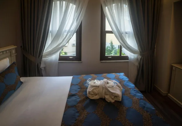 غرفة ثلاثية، Sarnic Hotel and Sarnic Premier Hotel 2/6