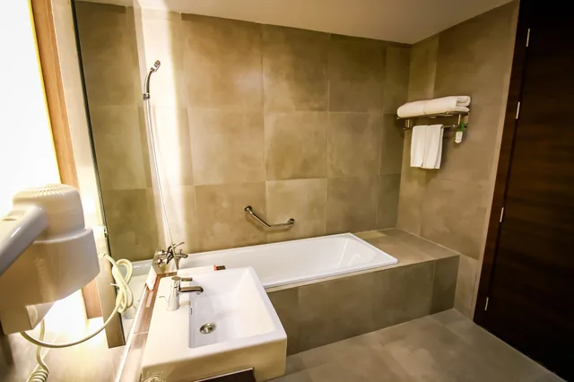 جناح حصري بسرير كينج، Asialink Hotel By Prasanthi 6/8