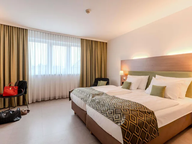 غرفة قياسية بسرير مزدوج أو سريرين منفصلين، Mercure Graz City Hotel 5/10
